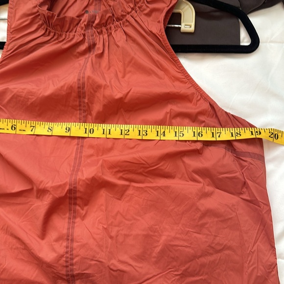 Athleta Levitate Run Tank, Size M - Picture 7 of 10